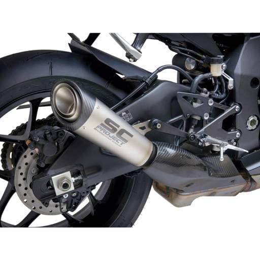 SC Project Yamaha YZF-R1 Titanium with Carbon Fibre End Cap Muffler